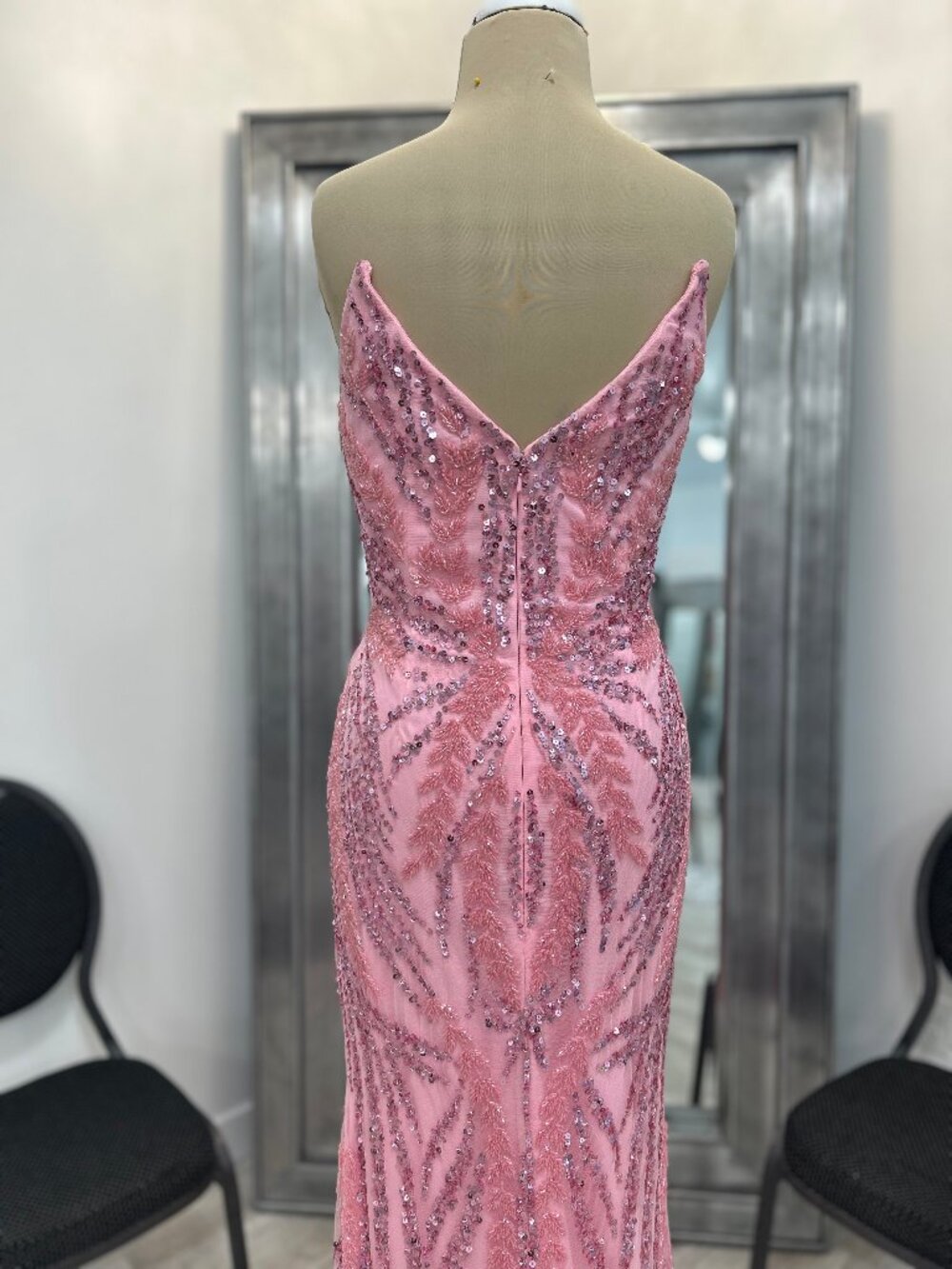 Primavera Couture Candy Pink Beaded Gown – Size 4 – New Store Stock - Picture 7 of 7